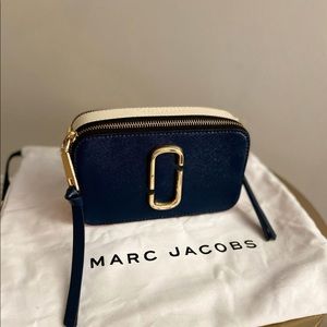 Marc Jacobs SNAPSHOT SMALL CAMERA BAG